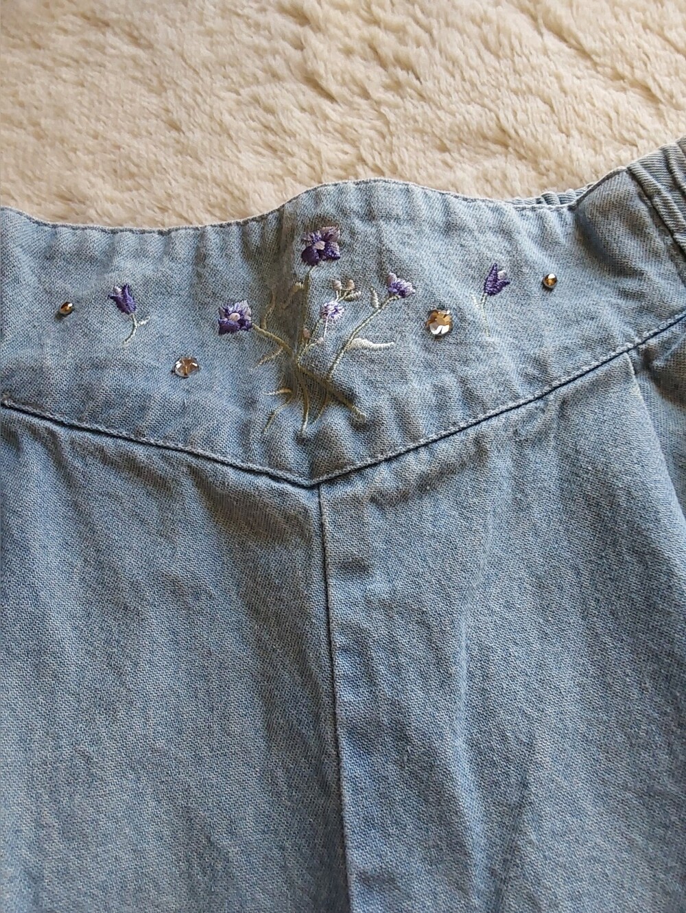 🌺 VTG Styled Jaclyn Smith Light Blue Denim Shorts/Culottes - Picture 3 of 6